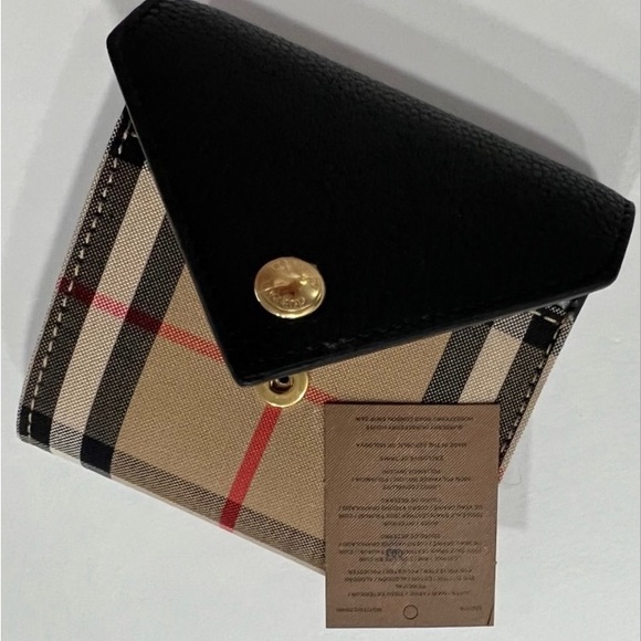 🌷💯Authentic Burberry Vintage Check Crossbody & Wallet🌷 - Picture 15 of 16